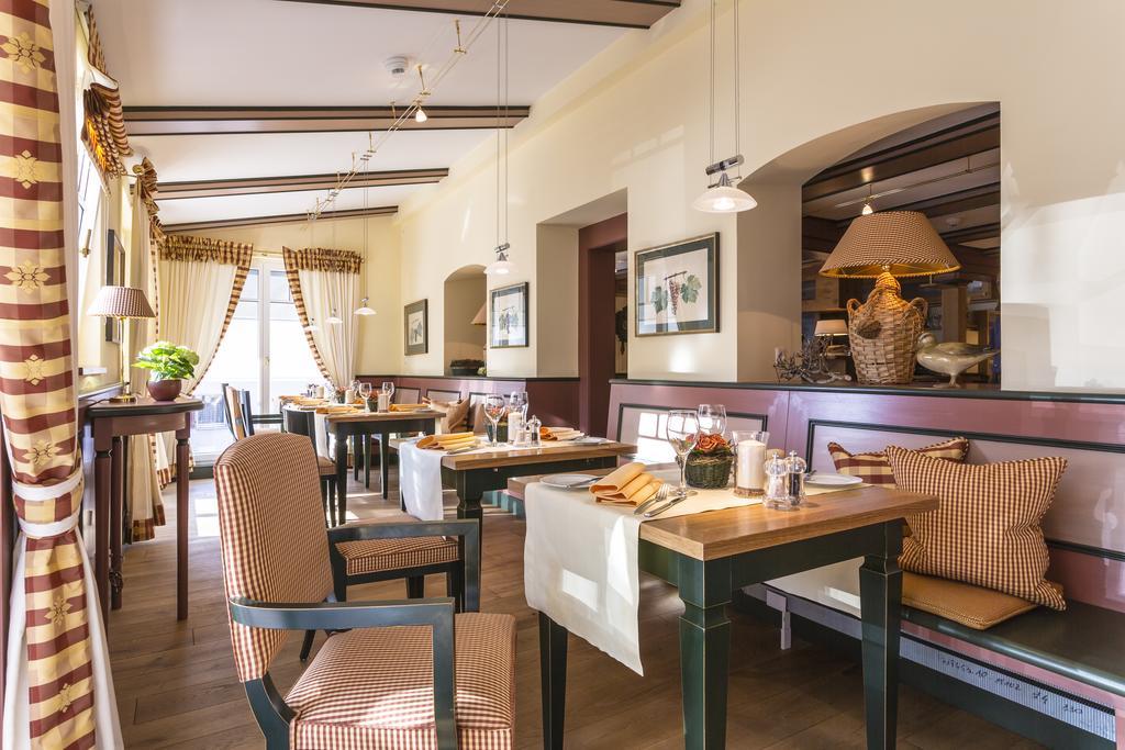 Landhotel Restaurant Zur Krone Gottenheim エクステリア 写真