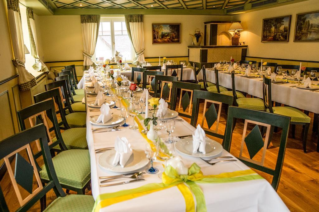 Landhotel Restaurant Zur Krone Gottenheim エクステリア 写真