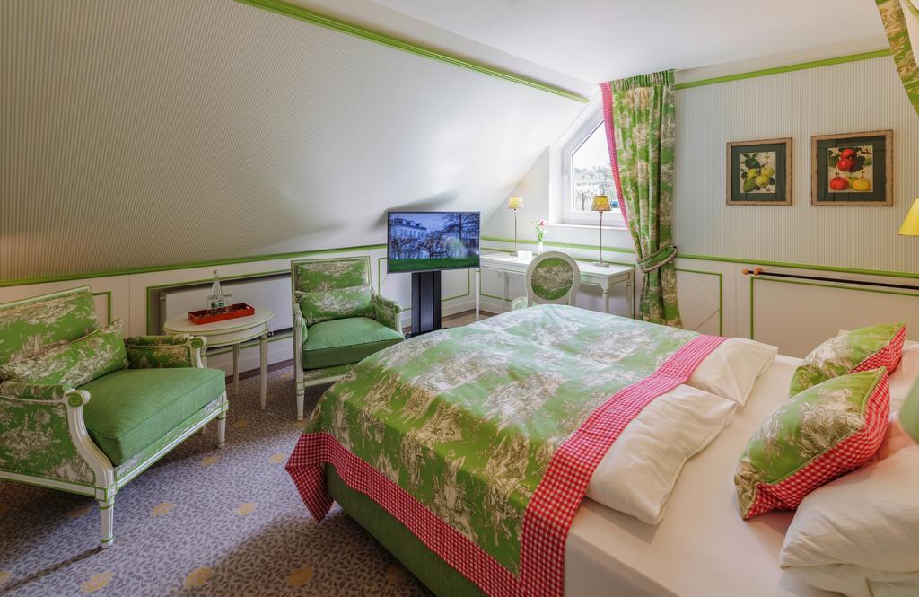Landhotel Restaurant Zur Krone Gottenheim エクステリア 写真